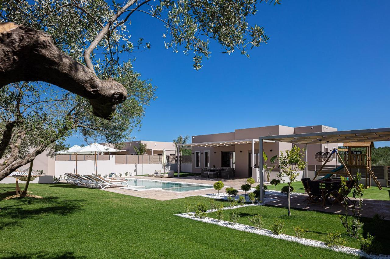 Koin Villa Sunrise, With Heated Pool & Whirlpool Perama  Bagian luar foto