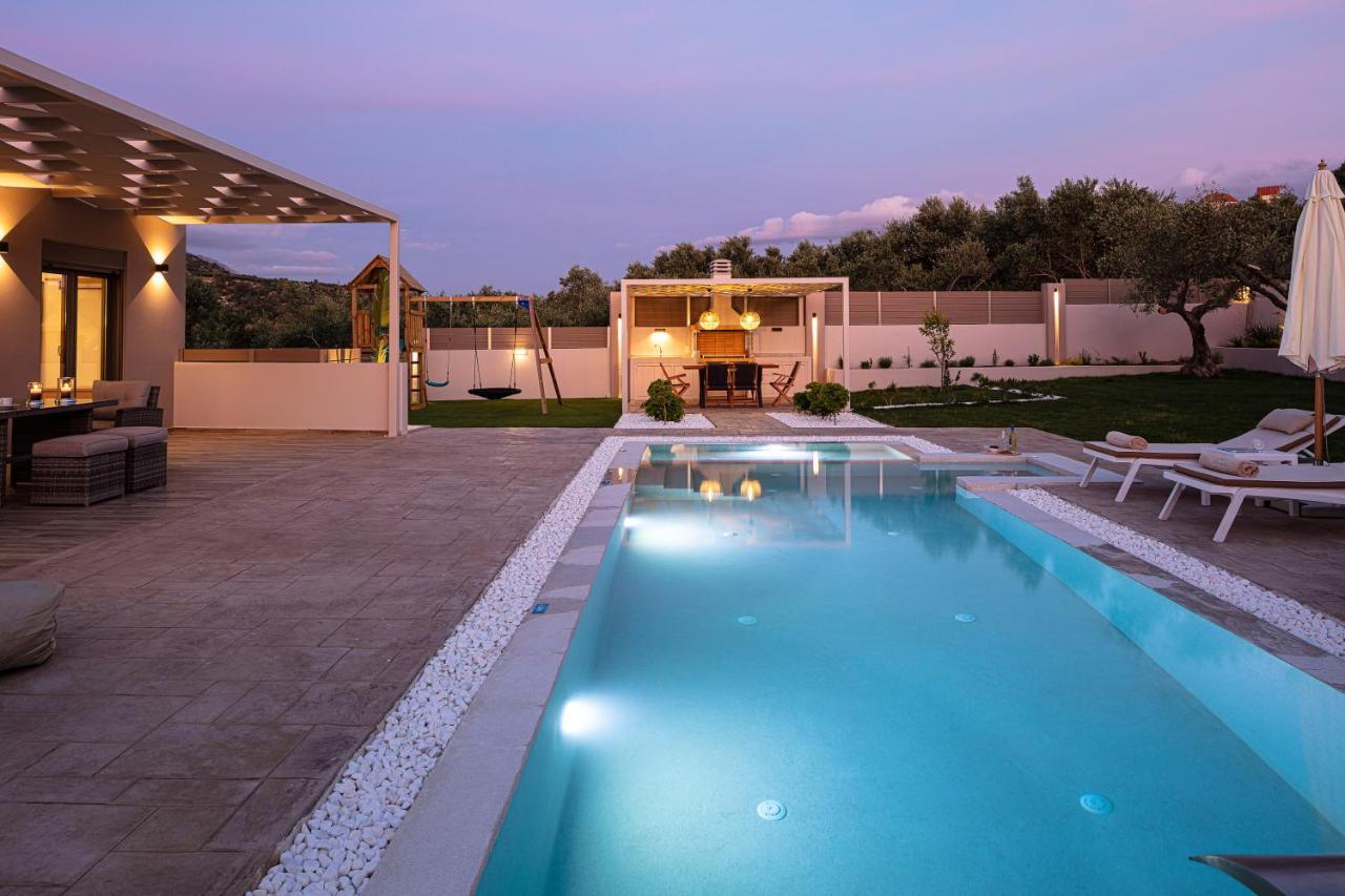 Koin Villa Sunrise, With Heated Pool & Whirlpool Perama  Bagian luar foto