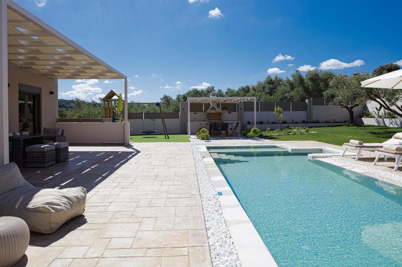 Koin Villa Sunrise, With Heated Pool & Whirlpool Perama  Bagian luar foto